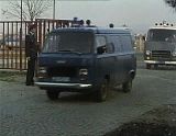 http://i29.photobucket.com/albums/c268/VuleGSBeograd/Sivi Dom/Epizoda 12/Zastava 900ak 1/th_Zastava900AKmilicijaprvi1.jpg